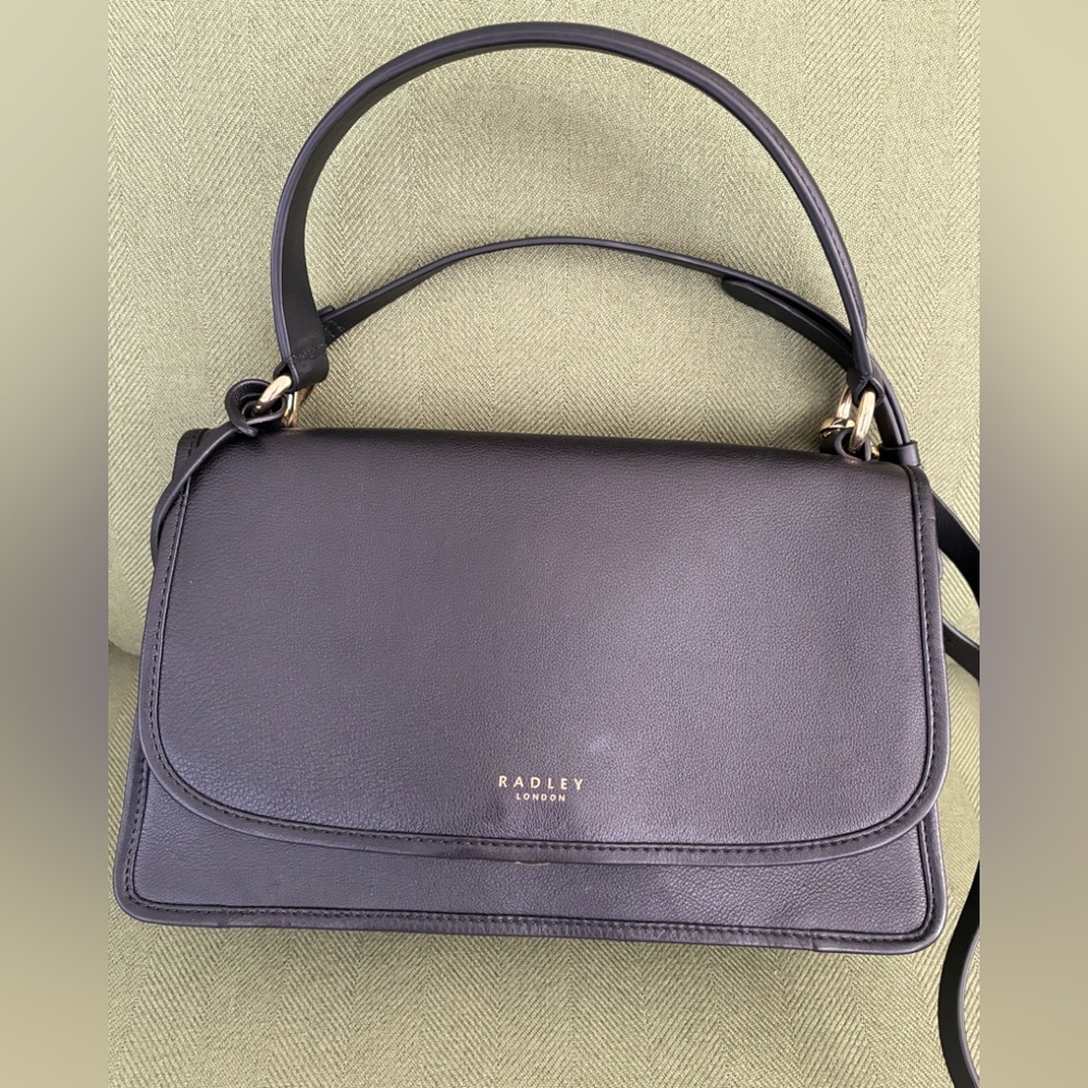 Radley London black leather Cording Street med. Flap over purse